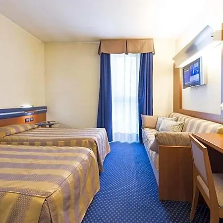 Giulietta Hotell 4*